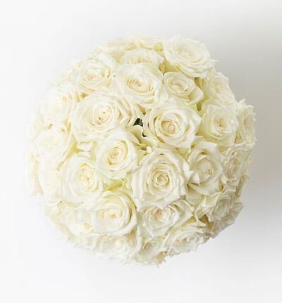 Hvit og stilren brudebukett Hvit og stilren brudebukett